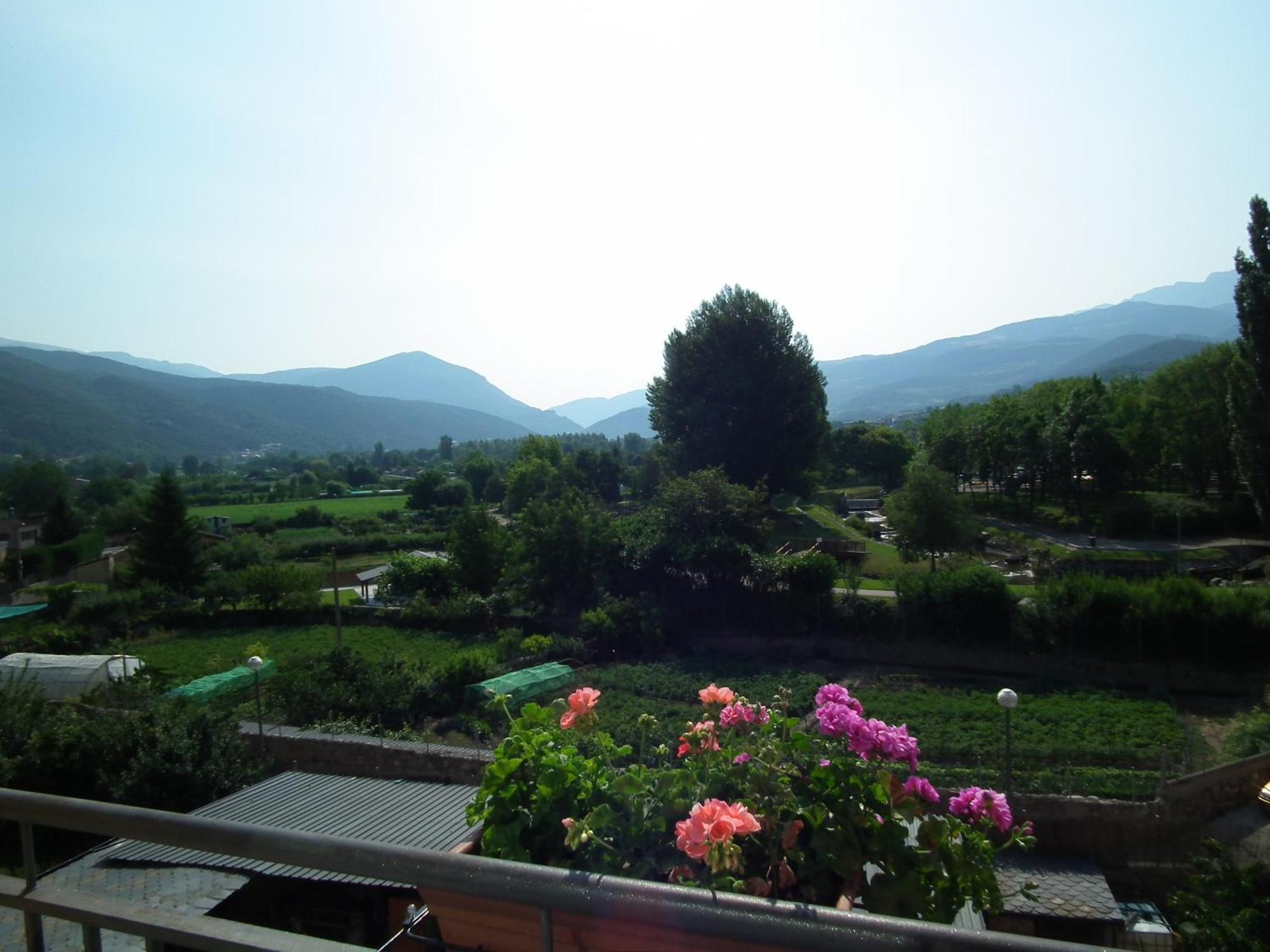 Casa Catharina Bed and Breakfast La Seu d'Urgell Buitenkant foto