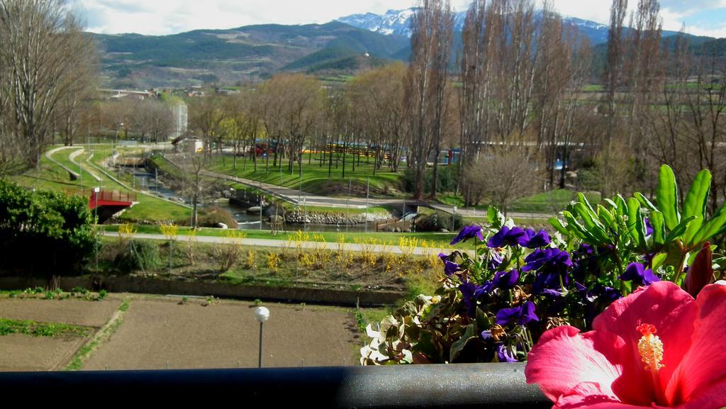 Casa Catharina Bed and Breakfast La Seu d'Urgell Buitenkant foto